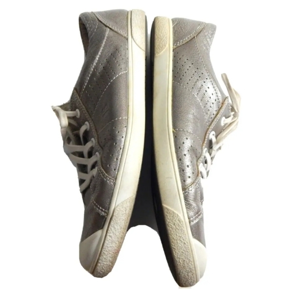 Josef Seibel Metallic Pewter Sneakers - Picture 4 of 10
